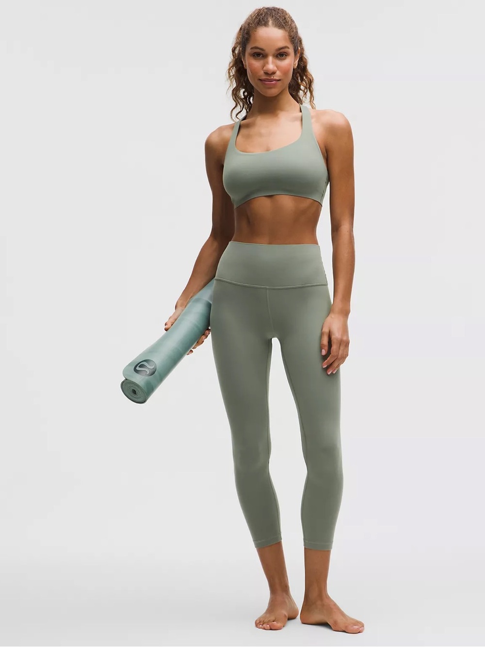 lululemon athletica muted gray green crop leggings size 2, 23”